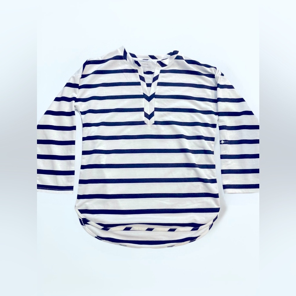 Navy blue and white striped lightweight v neck hi-low adjustable sleeve top